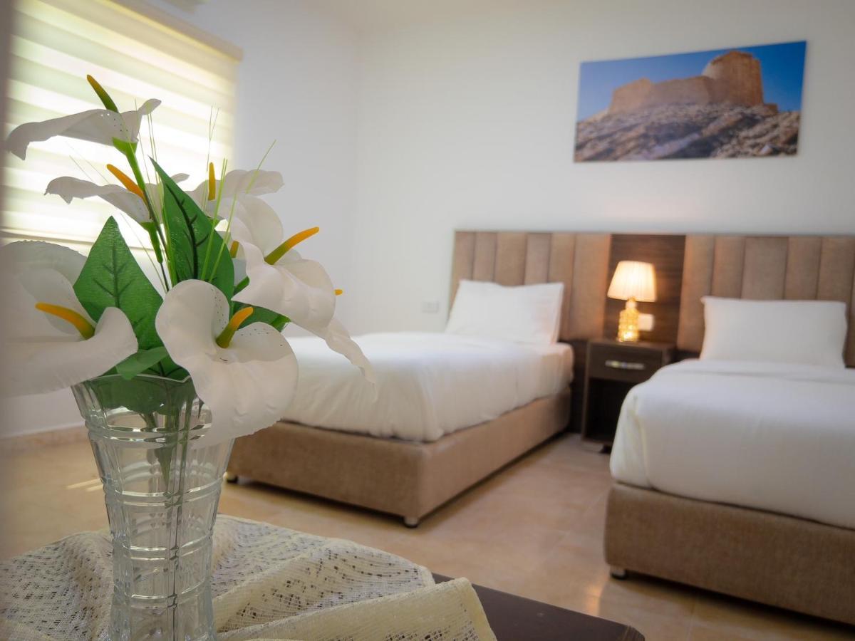 Petra Jewel Luxury